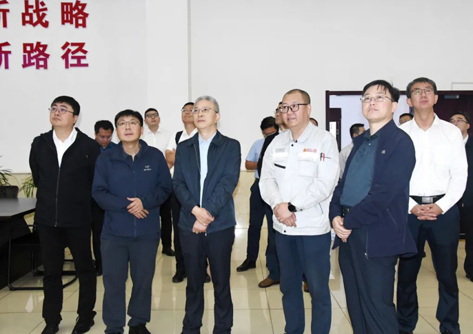 徐鹏拜访潞安化工集团党委副书记、副董事长、总经理马军祥